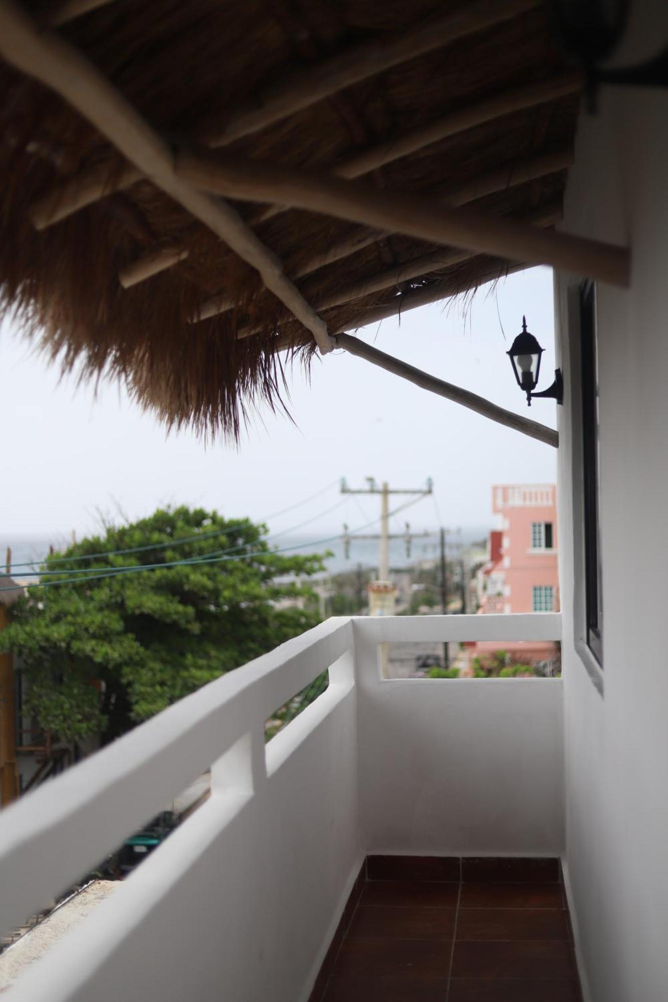 Kay Apartments 女人岛 外观 照片